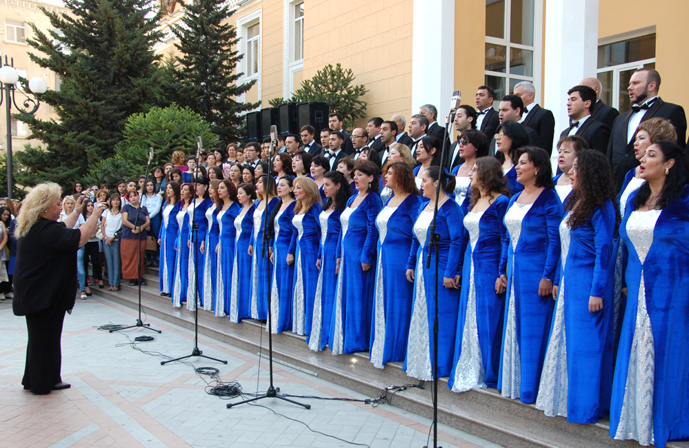 В Азербайджане отмечается День национальной музыки (ФОТО)