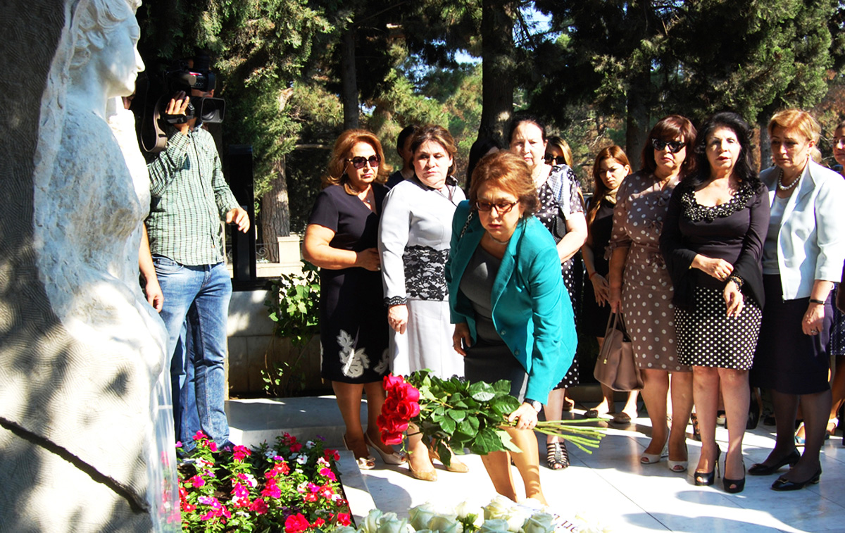 Görkəmli şərqşünas alim, professor Aida İmanquliyevanın əziz xatirəsi anılıb (FOTO)