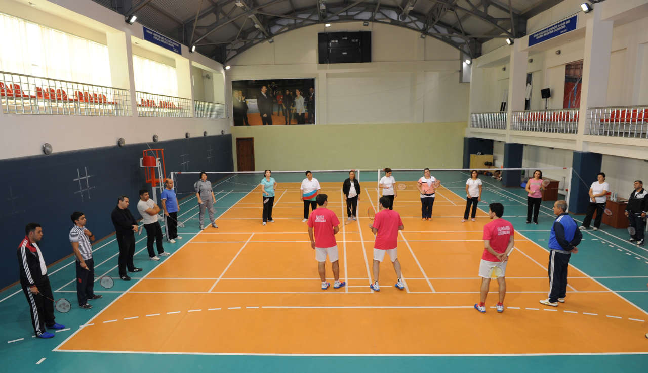Bakıda idman müəllimləri üçün badmintonla bağlı təlimlər başladı (FOTO)