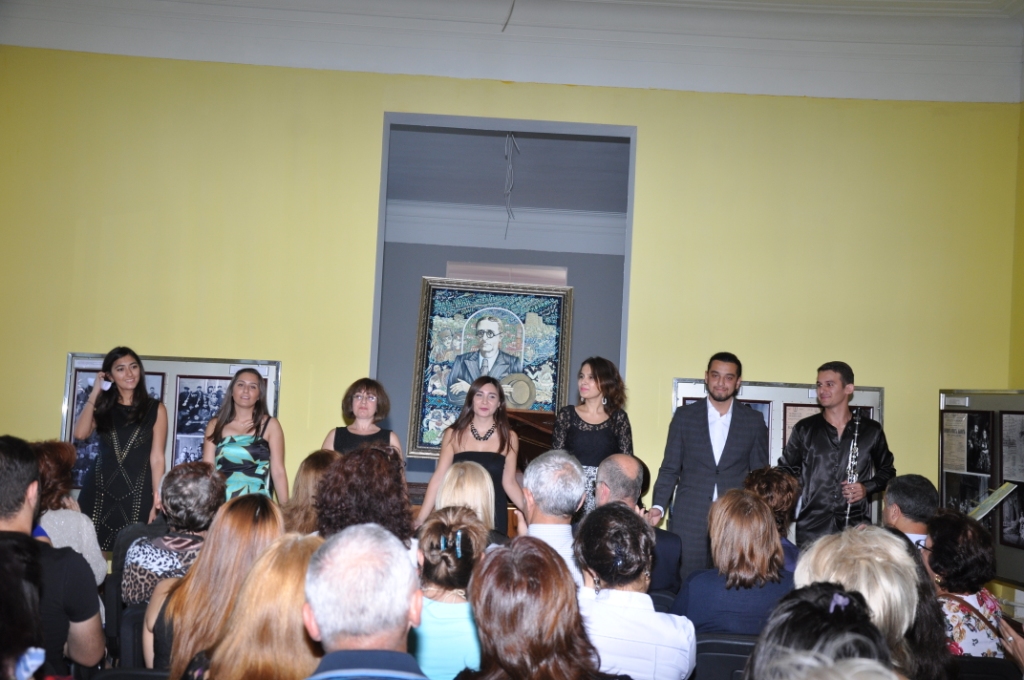 В Баку показали "Музыку в изобразительном искусстве" (ФОТО)