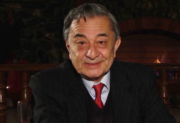 Скончался известный азербайджанский диктор телевидения Давуд Ахмедов