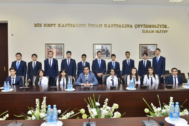 Rektor Elmar Qasımov BANM-nin Prezident təqaüdçüləri ilə görüşdü