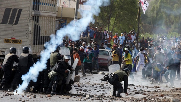 Протестующие в Перу перекрыли рекордное количество дорог