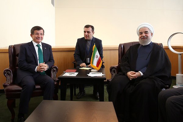 Başbakan Davutoğlu-Ruhani görüşmesinde terörle mücadele vurgusu
