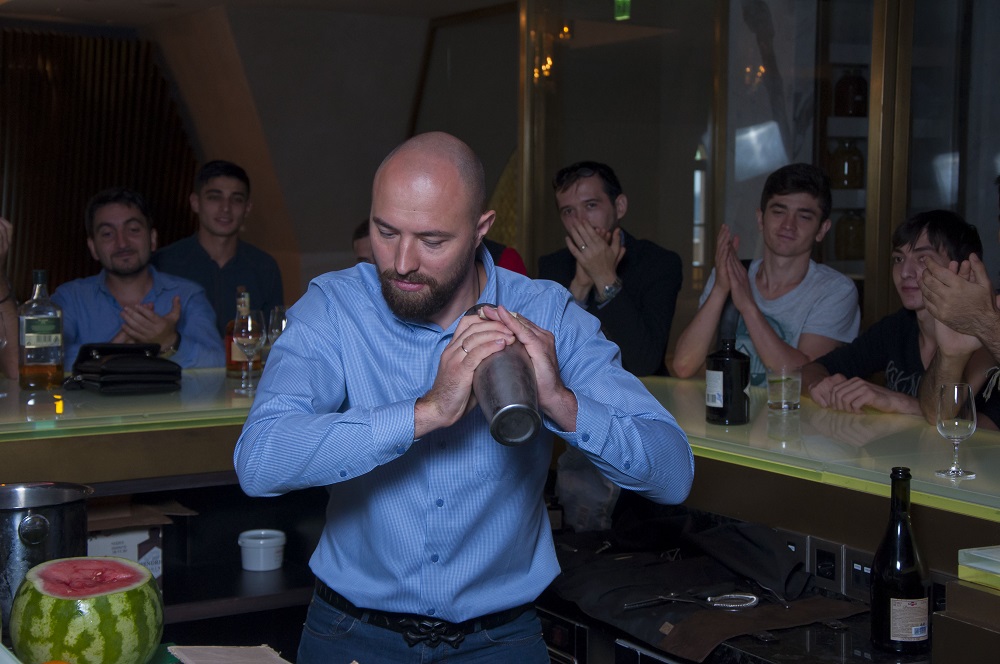 Bakıda barmenlər üçün beynəlxalq master-klass keçirilib (FOTO)