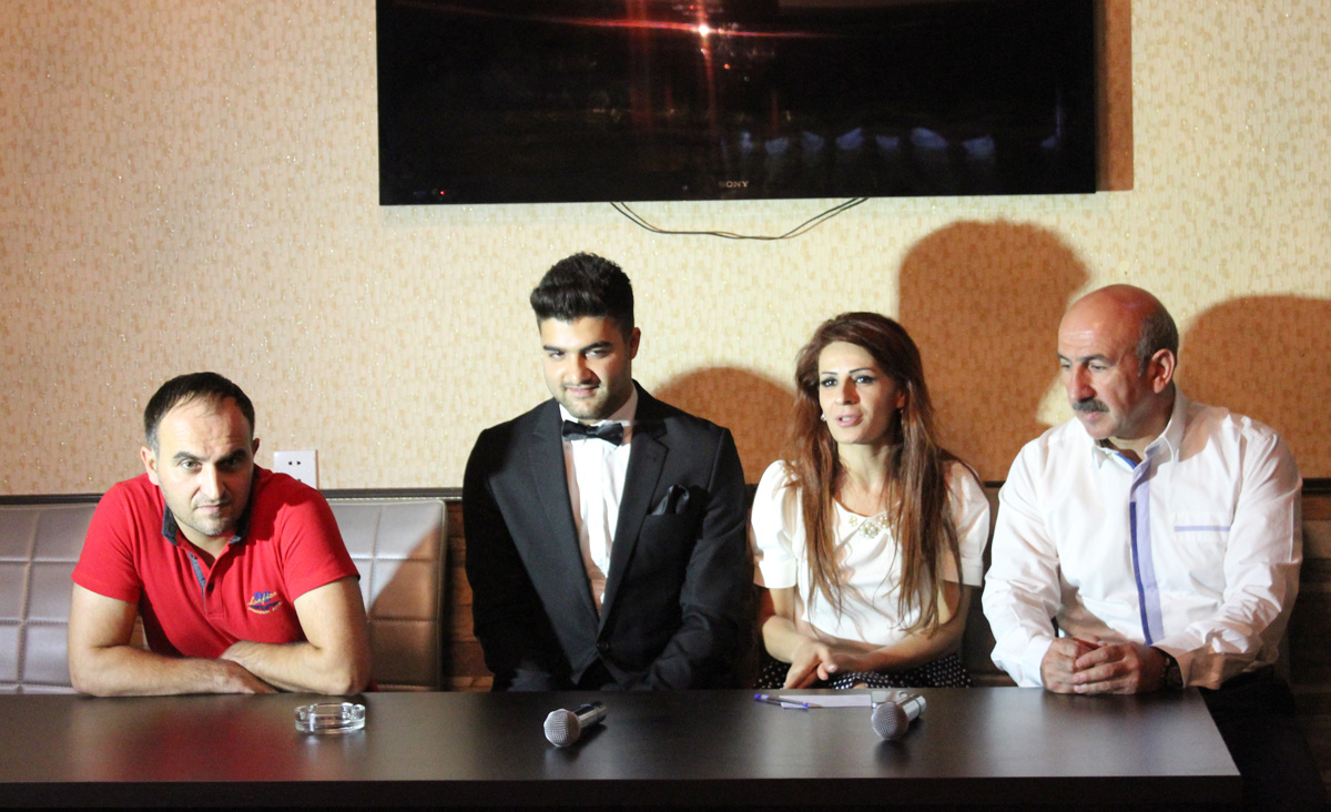 Азербайджанский певец Сафа показал, как бывает в сказке (ФОТО, ВИДЕО)