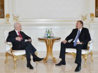 Ильхам Алиев принял экс-президента Израиля