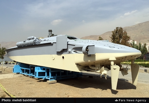 Iran unveils home-made torpedo-launching watercraft (PHOTO)