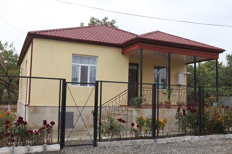 Дома для пострадавших от землетрясения в Шеки построят в ближайшее время
