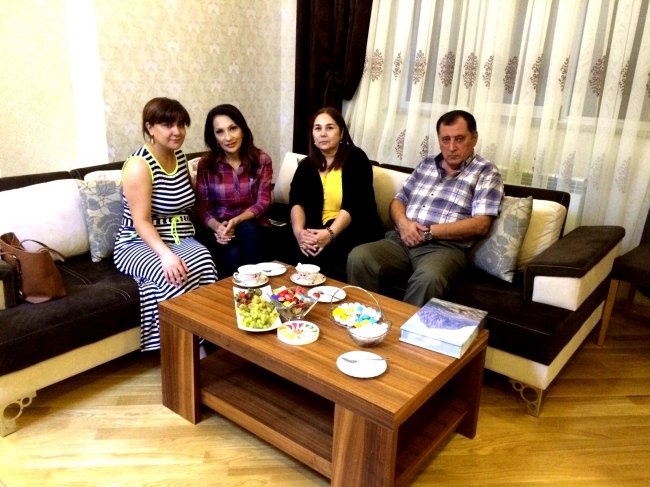 Известная азербайджанка из Узбекистана стала гостем Баку (ФОТО)