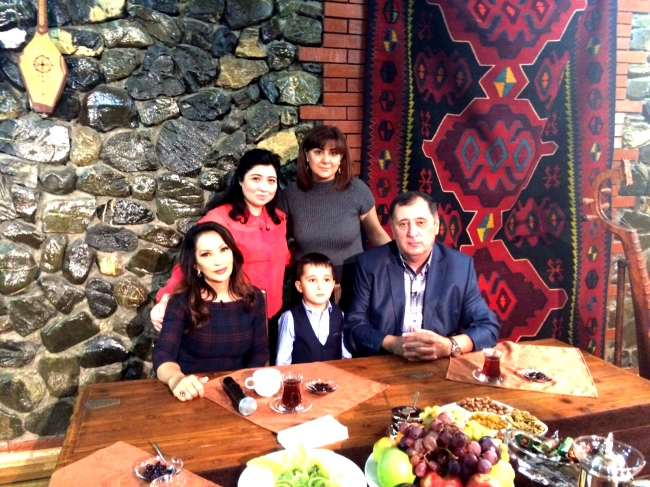 Известная азербайджанка из Узбекистана стала гостем Баку (ФОТО)
