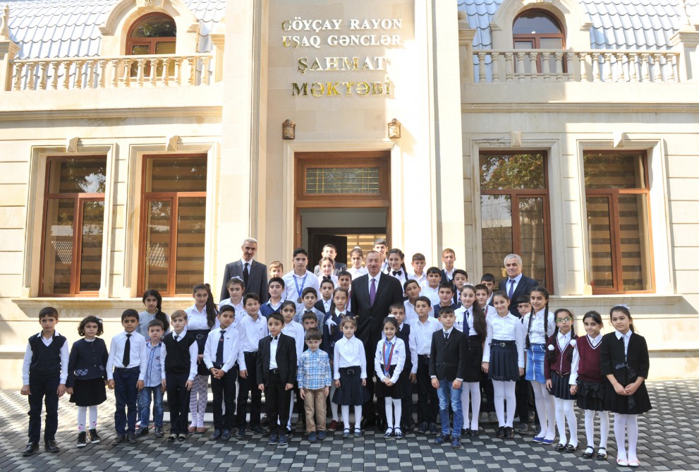 Президент Ильхам Алиев принял участие в открытии Шахматной школы в Гейчае