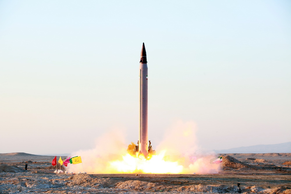 İran yeni balistik füze test etti (Foto Haber)