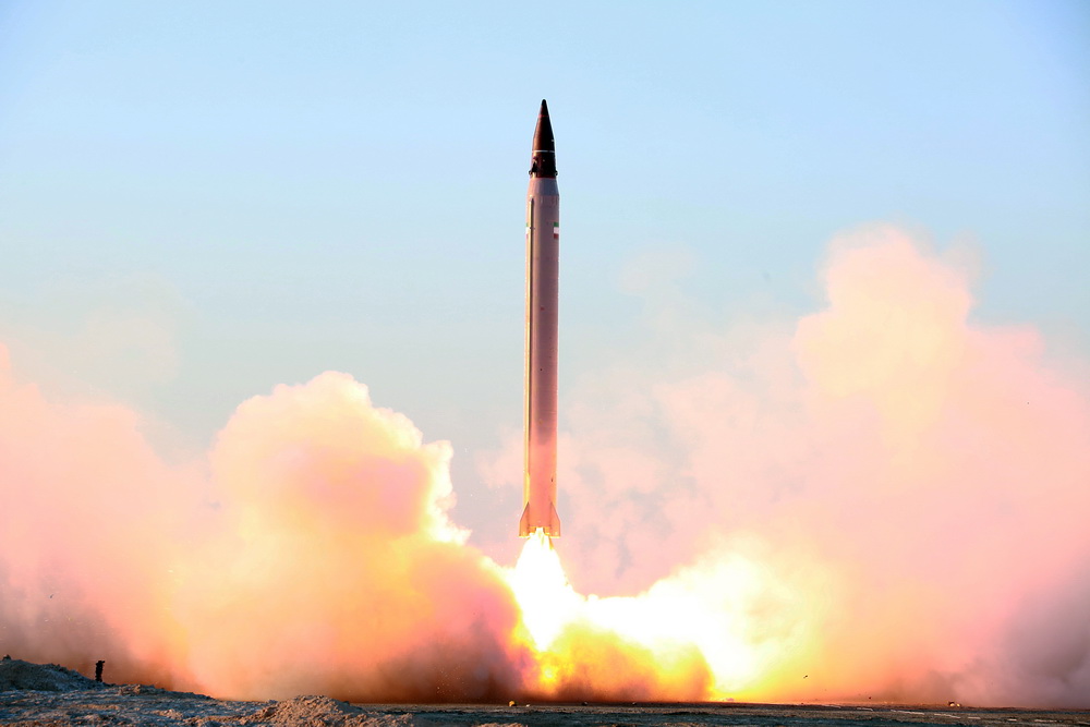 В Иране сообщили об успешном испытании ракеты-носителя