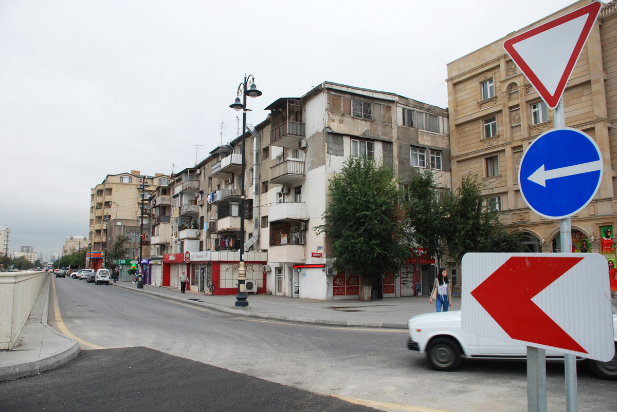 На одной из улиц Баку построен новый участок дороги