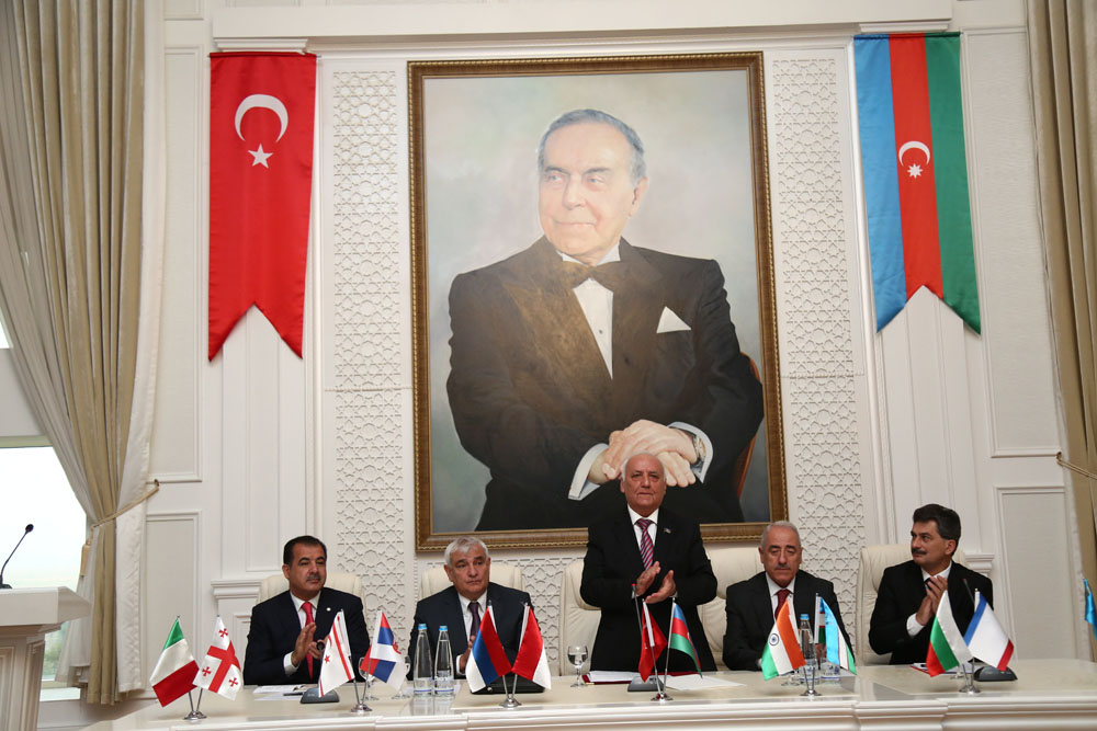 Gəncədə VIII Atatürk konqresi öz işinə başladı (FOTO)