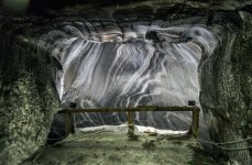 Азербайджанец оказался в гигантской соляной шахте Румынии (ФОТО)