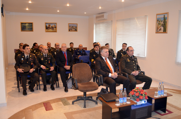 NATO-nun ekspert qrupu Bakıda seminar keçirir (FOTO)
