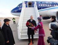 Президент Азербайджана прибыл с рабочим визитом в Казахстан (ФОТО) - Gallery Thumbnail
