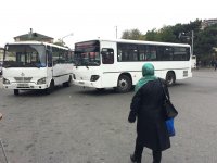 Bakıda sərnişin avtobuslarının özbaşınalıqları FOTOOBYEKTİVDƏ