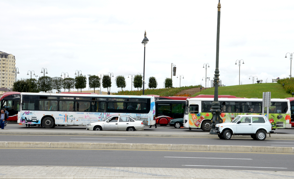 В Баку будет изменено движение еще трех автобусов