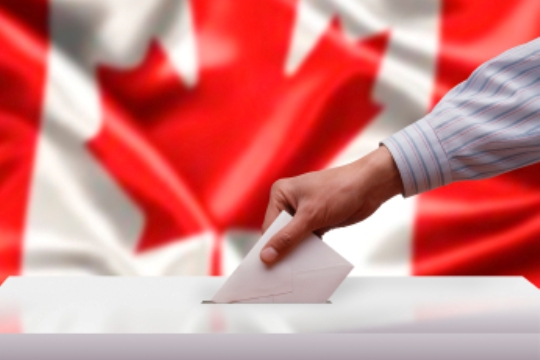 Canadians rush to early polls in election