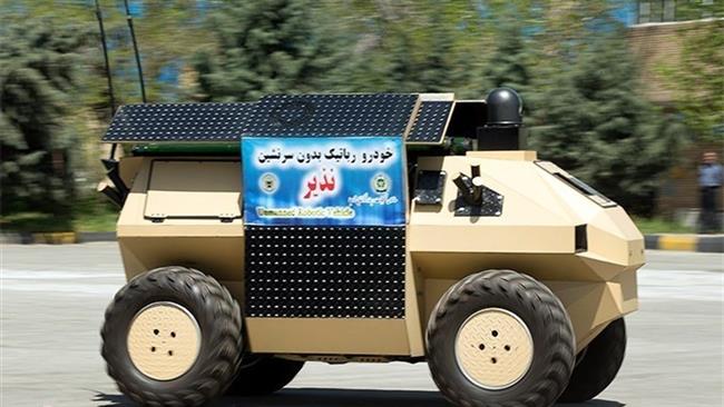 İran ilk kez "İntihar Robotları" kullandı