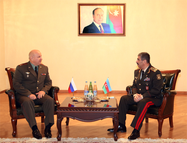 Азербайджан и Россия обсудили перспективы военного сотрудничества