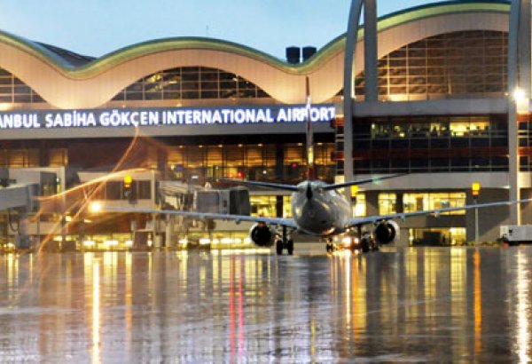 В стамбульском аэропорту ликвидируют последствия повреждения кабеля