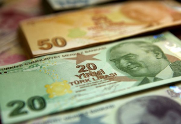 Analysts: Turkish lira to further weaken