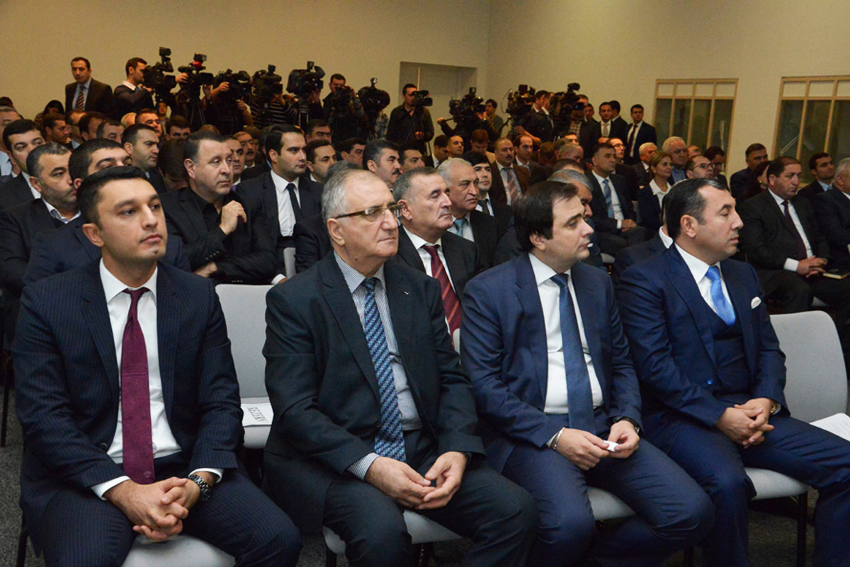 12 ildə Azərbaycanda 1,5 milyon iş yeri açılıb (FOTO)