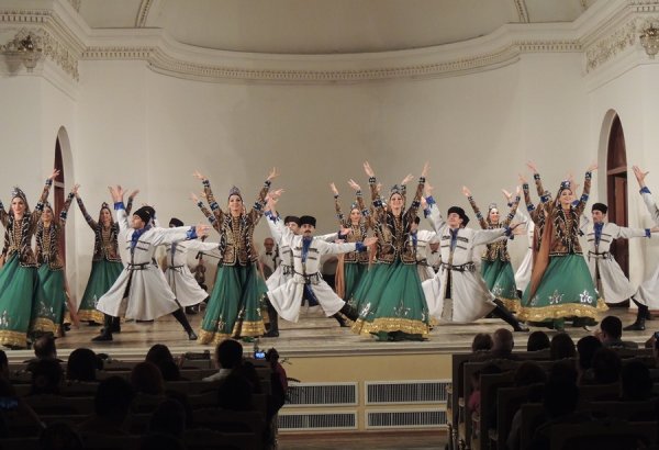 Мастерство, грациозность и красота азербайджанского танцевального искусства  (ФОТО)
