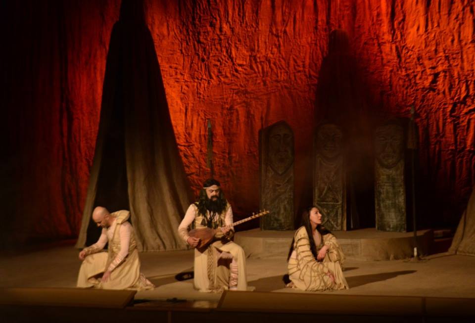 Milli Dram Teatrı Minskdə "İlahi oyun" tamaşası ilə çıxış edəcək
