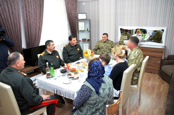 Azerbaycan Savunma Bakanı: ‘‘Biz düşmanı mahfederek onu mutlaka topraklarımızdan kovacağız’’ (FOTO HABER)