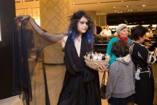 Halloween по - азербайджански, или Как "нечисть" шокировала бакинцев флешмобом (ФОТО) - Gallery Thumbnail