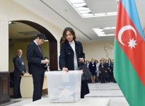Azerbaycan Cumhurbaşkanı oy kullandı (Foto Haber)
