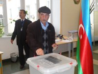 Azerbaycan’da parlamento seçimlerinden ilk görüntüler (Foto Haber)