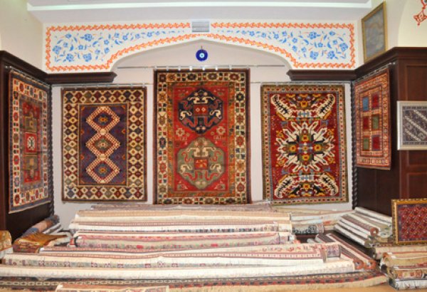 Посредством сур Корана и "Китаби - Деде Горгуд" об уникальности азербайджанского ковра (ФОТО)