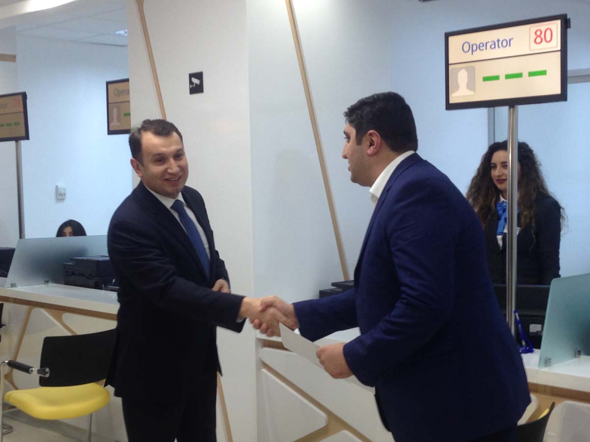 В Азербайджане началась упрощенная выдача лицензий бизнесу (ФОТО)