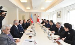 Prezident İlham Əliyev Gürcüstanın Baş naziri ilə görüşüb (FOTO) - Gallery Thumbnail