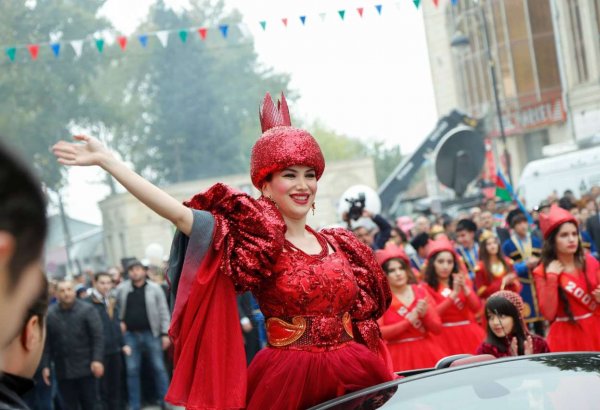 В Азербайджане прошел потрясающий юбилейный Фестиваль граната (ФОТО)