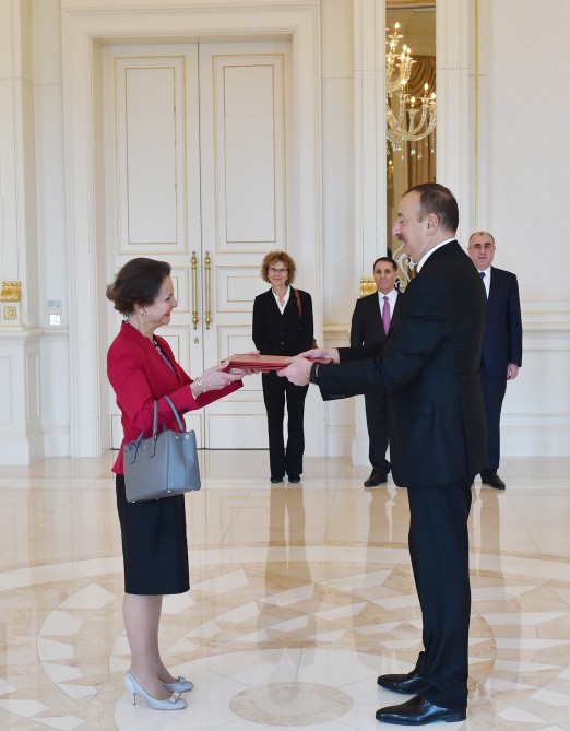 President Aliyev: Azerbaijani-French relations to be more strengthened