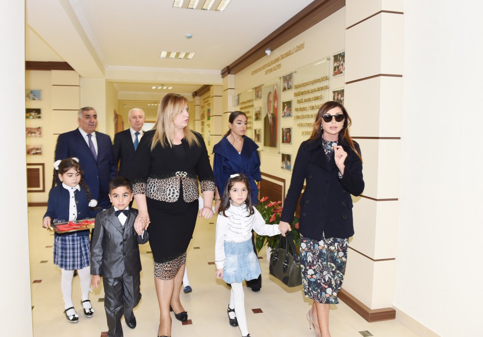 Azerbaijan’s First Lady Mehriban Aliyeva attends opening of nursery-kindergarten in Bina (PHOTO)