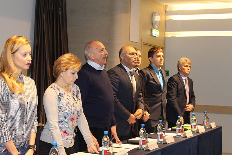 Азербайджанские актеры в Петербурге почтили память жертв трагедии в Египте (ФОТО)
