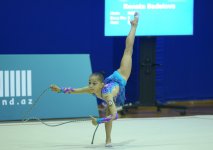 Bədii gimnastika üzrə XXII Bakı çempionatı və birinciliyi start götürüb  (FOTO)