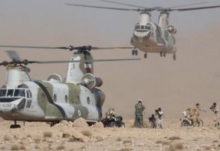 İran Kara Kuvvetleri tatbikat yapıyor