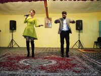 Азербайджанские певцы в женской колонии (ФОТО)