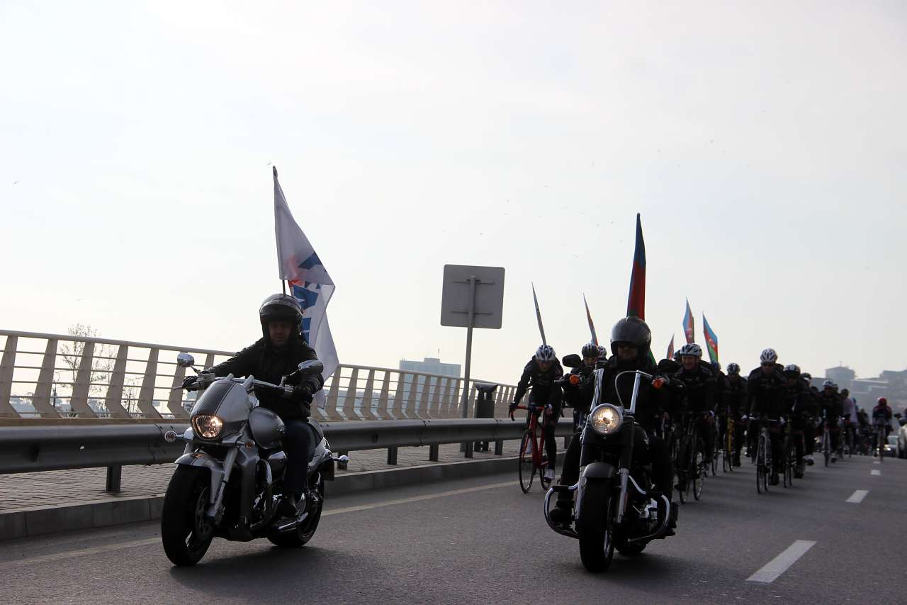 Mədət Quliyev Bakıda velosiped yürüşündə iştirak etdi (FOTO+VİDEO) - Gallery Image