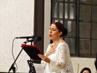 Рухангиз Гасымова стала ведущей на собственном юбилее (ФОТО)