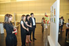 Лейла Алиева приняла участие в открытии выставки работ детей в Центре Гейдара Алиева (ФОТО)